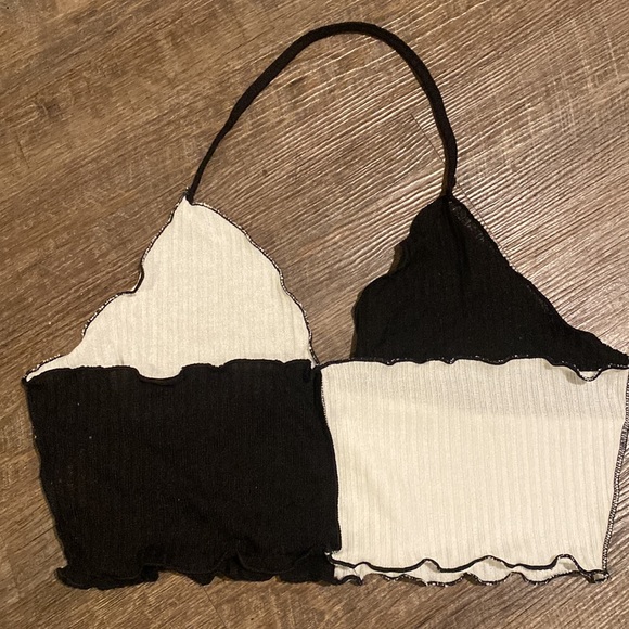 Black & White Checker Top - Picture 2 of 2
